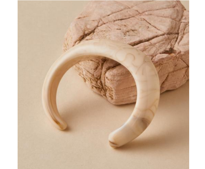Cuff Resin Bangle - Ivory