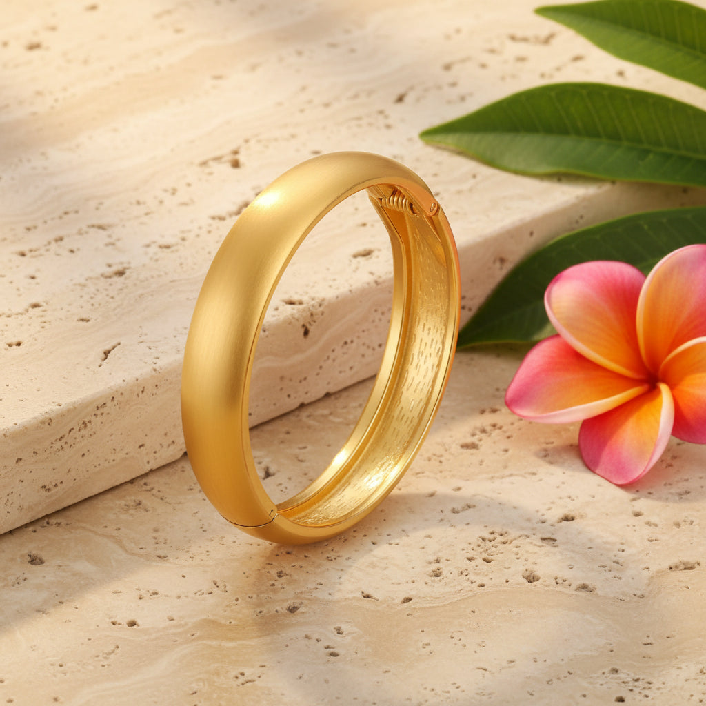 Smooth Hinged Bangle Gold
